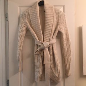 Express sweater with adjustable belt! Size S/M